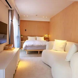 Guest house Mkg Home・芝