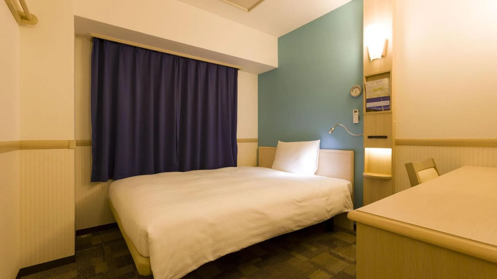 Toyoko Inn Tokyo Shinjuku Gyoemmae Eki 3 Ban Deguchi Hotel
